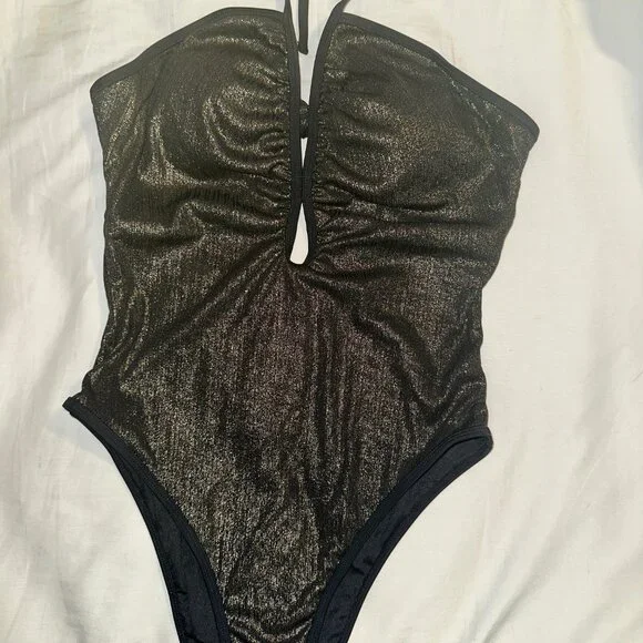 Cupshe Glisten Halter One-Piece Swimsuit, Black/Gold shimmer, Large - Picture 3 of 4